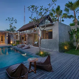 Taman Dharmawangsa Villa Nusa Dua (Bali)