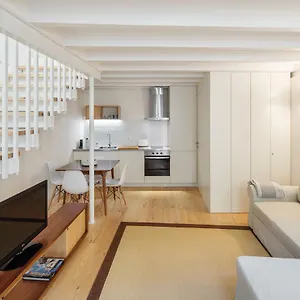 Glory Days Apartment